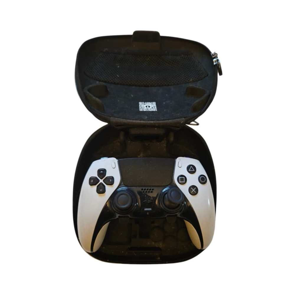 Ps5 pro controller - Picture 3 of 4